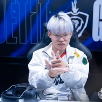 Phạm Nhật Hào(Bé Trọc)