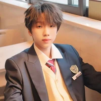 Nhiếp Vĩ Thần_vĩ