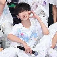 Tả Kỳ Hàm (Zuo Qihan - 左奇函)