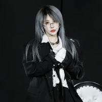 Trần Vương Kha -chị
