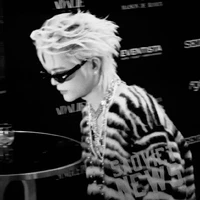 #nquanh-Rhyder..[em].