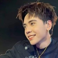 Quang Hùng ( anh 2 Quang Anh)