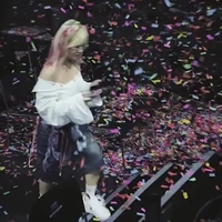 Nguyễn Hoàng Bảo Ngọc - youngpuppy