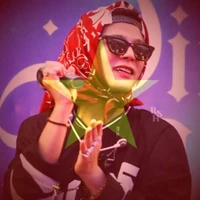 Tác giả xàm lồn🤞🏻