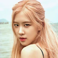 Chaeyoung ( cô )