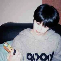 Trương Hàm Thuỵ