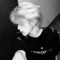 Thiên Hoàng Gia Bảo