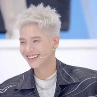 phạm anh quân ( quân ap phở - 18 )