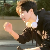 Khánh Nhân Mã | 18 tuổi