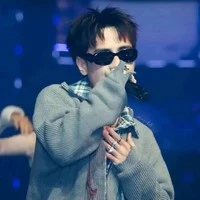 Lê Quang Hùng ( phone )