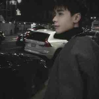 Lê Quang hùng (phone)