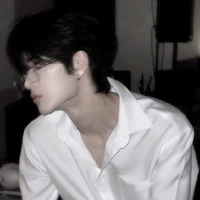 Phạm Khánh Duy [ D ] [ Ảnh Pinterest ]