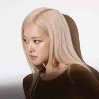 Roseanne Park *ins*