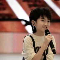 Tả Kỳ Hàm (lúc nhỏ)