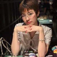 N.Diệu Huyền 