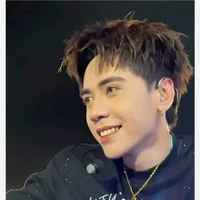Hùng