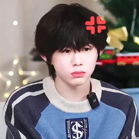 Trần Dịch Hằng ( cậu )