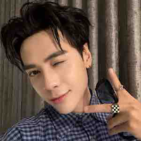 Lê Quang Hùng 