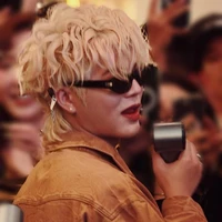 Nguyễn Quang Anh(18 tuổi)