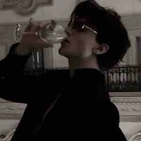 Ông Trùm - ba Hoà Nhã