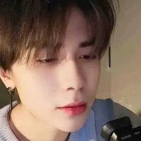 quang hùng.
