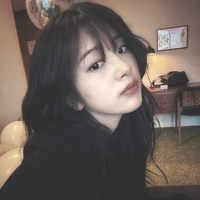Ah Yujin (chị)