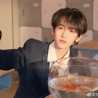 Tả Kì Hàm