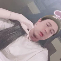 Nhỏ tác giả nè