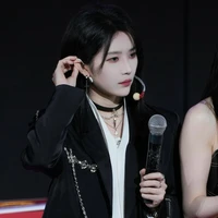 Từ Sở Văn (Xuẩn)