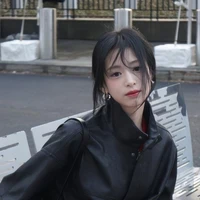 Jung Ahyeon - Cô