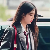 Lee Dain - R
