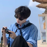 Han Geng - (Anh cả)