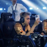 Lương Hoàng Phúc