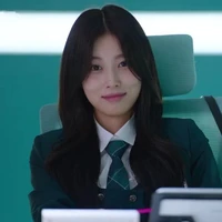 Kang Hyewon