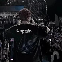 hoàng đức duy(captain boy)