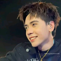 All top ( trừ ai thì trừ) 