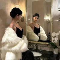 Phan Thị Thanh Hương - mẹ anh , cậu