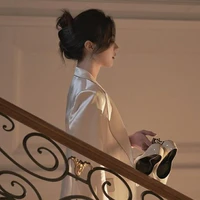 Mẹ Cô