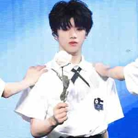 Trương Hàm Thụy 