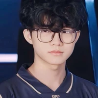 Nguyễn Quốc Hận/ Ngọc Quý