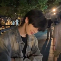 Nat Sunnaphat ( Trợ lý của cô )