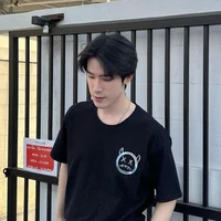 Heng Asavaridpinitkanjanapun(Anh hai cô)