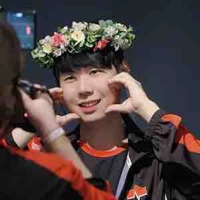 Son Siwoo // Lehends