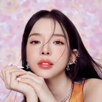 Nguyễn Hoàng Ly