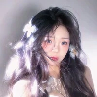 Hạ Hoàng Bảo Linh - mẹ anh