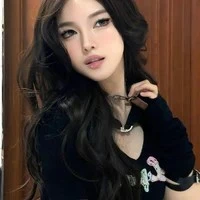 Tạ Vy Lam