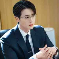 Lee Dong Suk 
