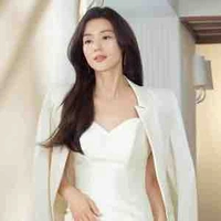 Nhật Minh Anh (mẹ anh)