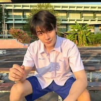 Mtri (T/giả)