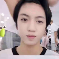 Pyy><